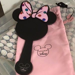 Spectrum x Disney Minnie LE mirror new with tags